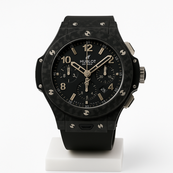 cutting-edge engineering with this luxury-style Hublot-inspired timepiece